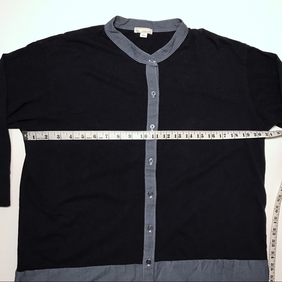 GAP button up tunic, navy blue knit with chambray - Picture 6 of 8